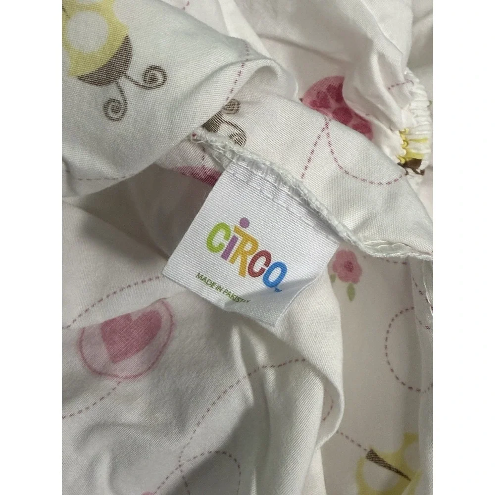 Circo Ladybug Fitted Flat Sheet Set Twin + Pillow Case Pink White Flowers